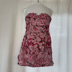 Elliatt Rosy Strapless Mini Dress